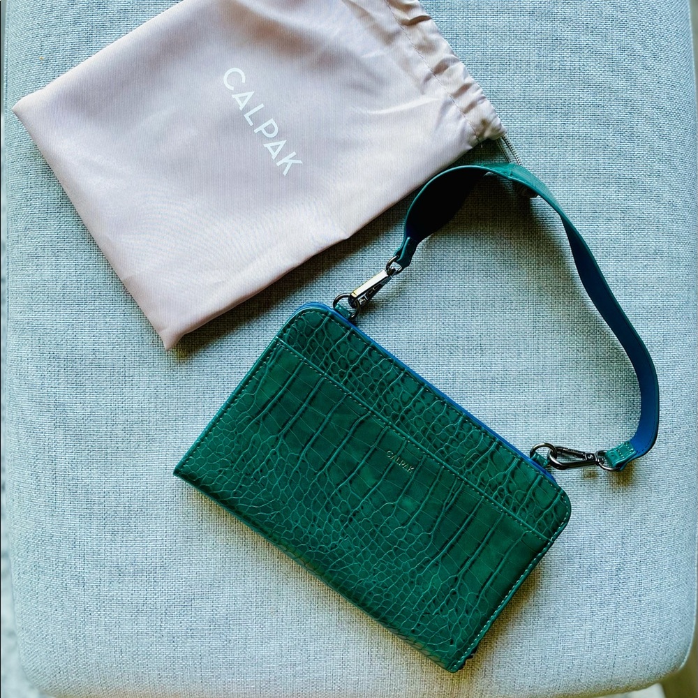 Calpak Croc Wallet Emerald